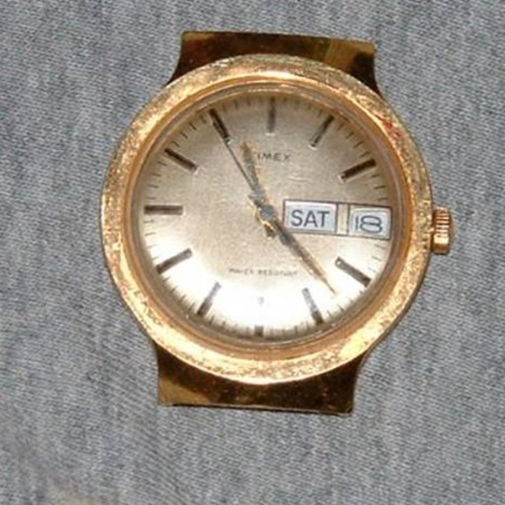 Timex calendar wrist watch men's day and date